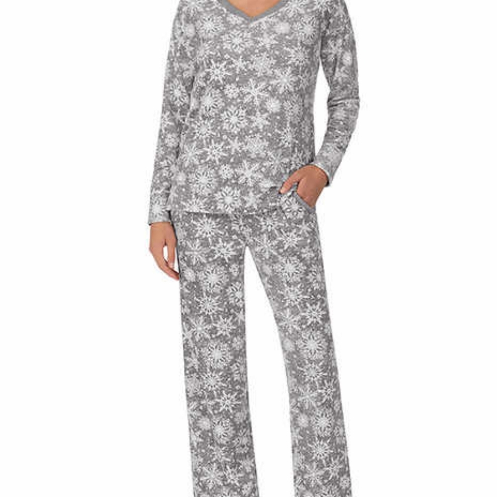 Grey Nautica snowflake leisure suit.
